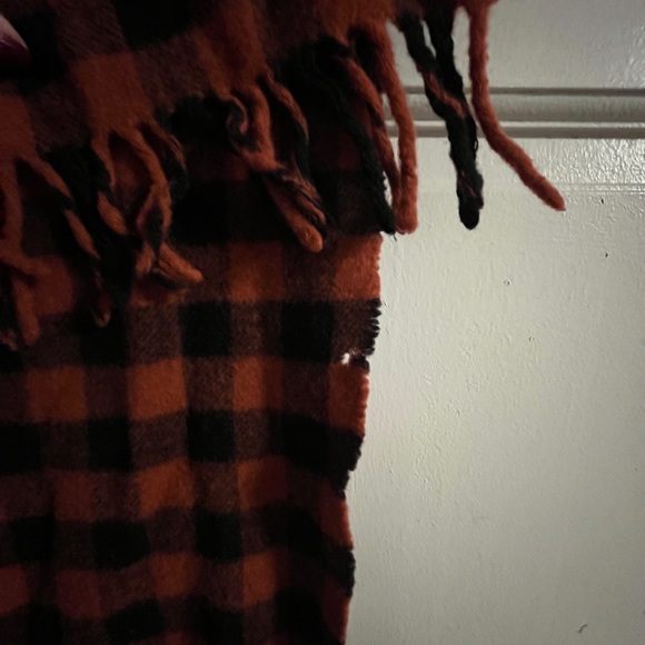Vintage Italian checkered Plaid Scarf, 100% Wool. - Picture 3 of 6